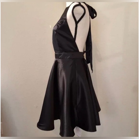 COMMENSE Satin A-line Pleated Mini Dress - Picture 7 of 10